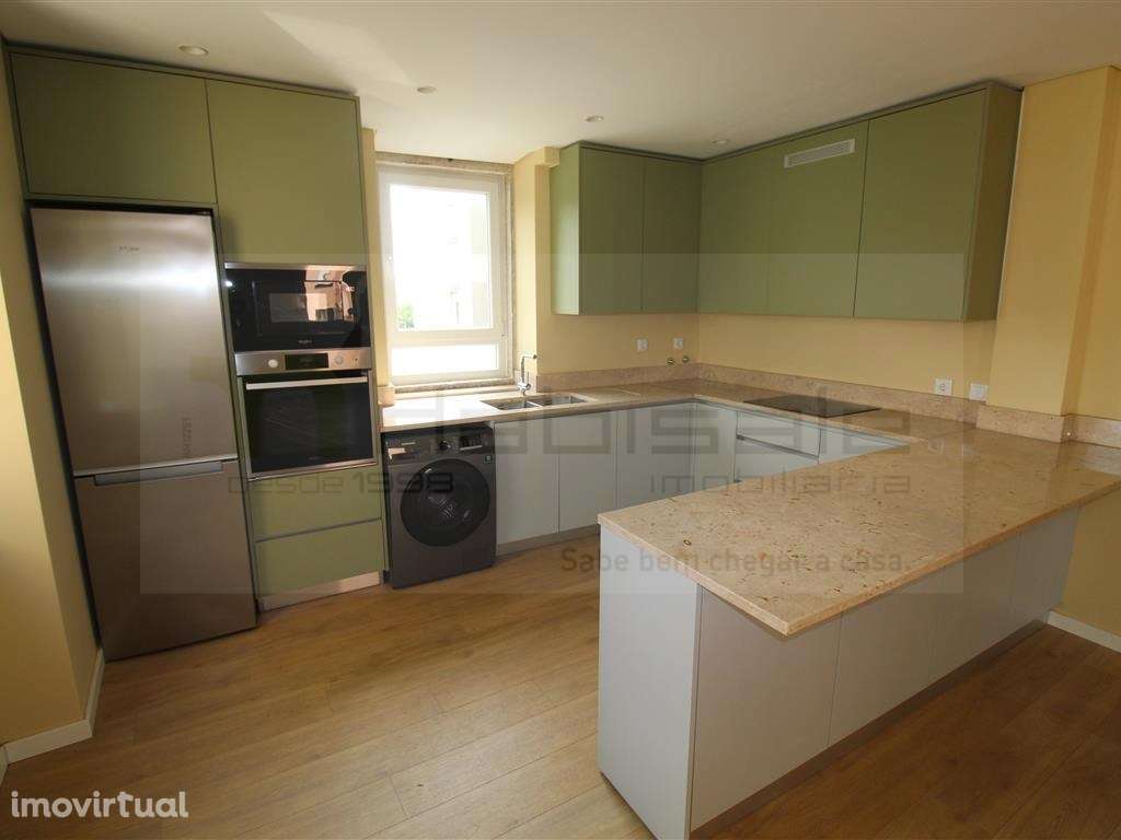 T2+1 Duplex no centro de Massamá - Grande imagem: 5/25