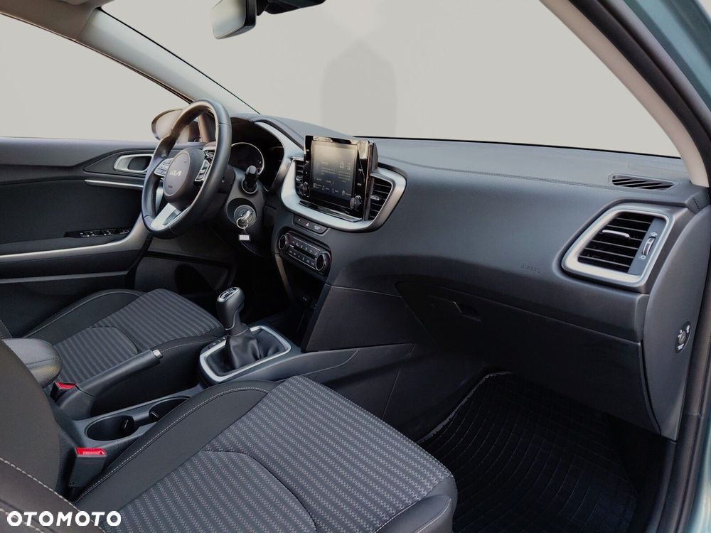 Kia Ceed 1.5 T-GDI M - 18