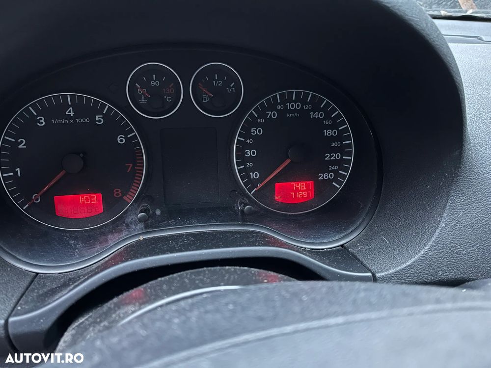 Dezmembrez Audi A3 8P coupe 2005 albastru LZ5C 1,6 benzina BGU 75KW - 9