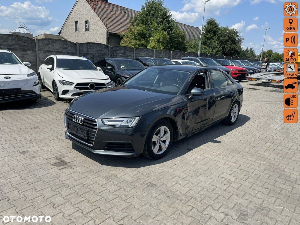 Audi A4 - 1