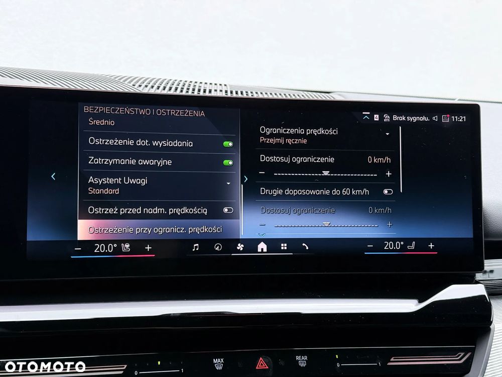 BMW Seria 5 520d xDrive - 38