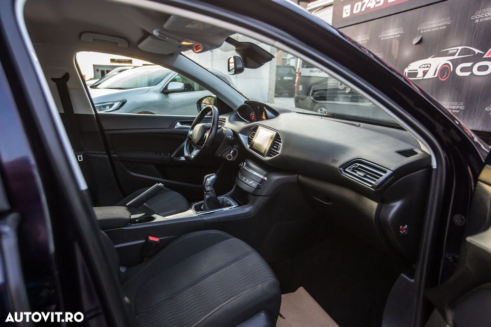Peugeot 308 - 19