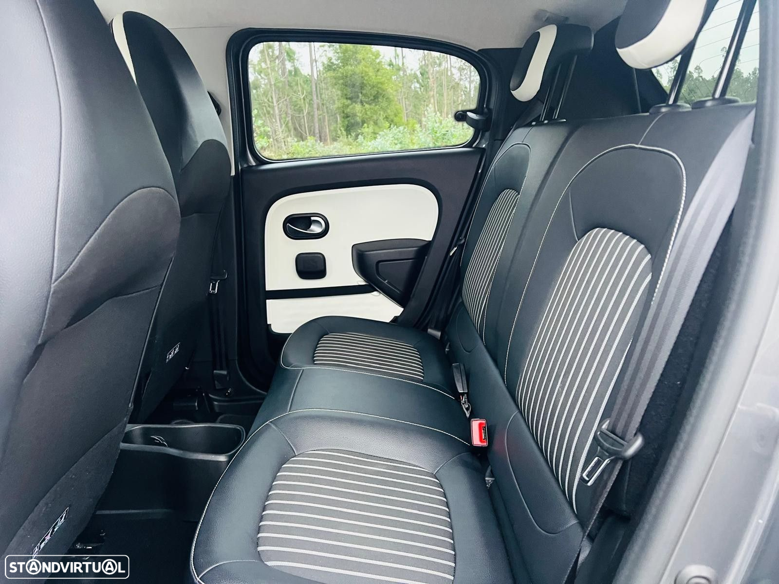 Renault Twingo 0.9 TCe Exclusive - 49