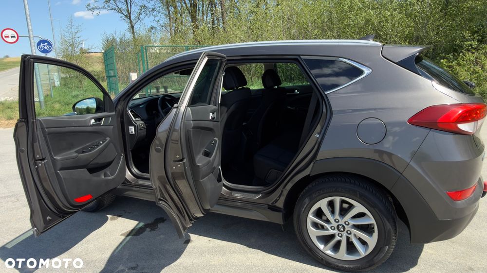 Hyundai Tucson blue 1.7 CRDi 2WD Style - 10