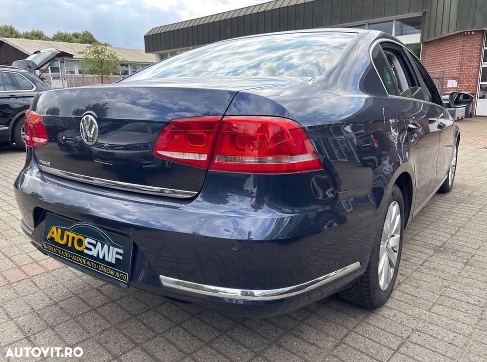 Volkswagen Passat - 2