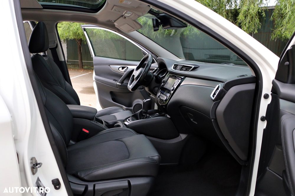 Nissan Qashqai 1.6 DCI Xtronic TEKNA - 16