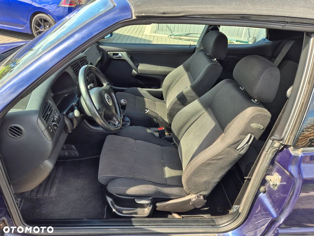 Volkswagen Golf - 10