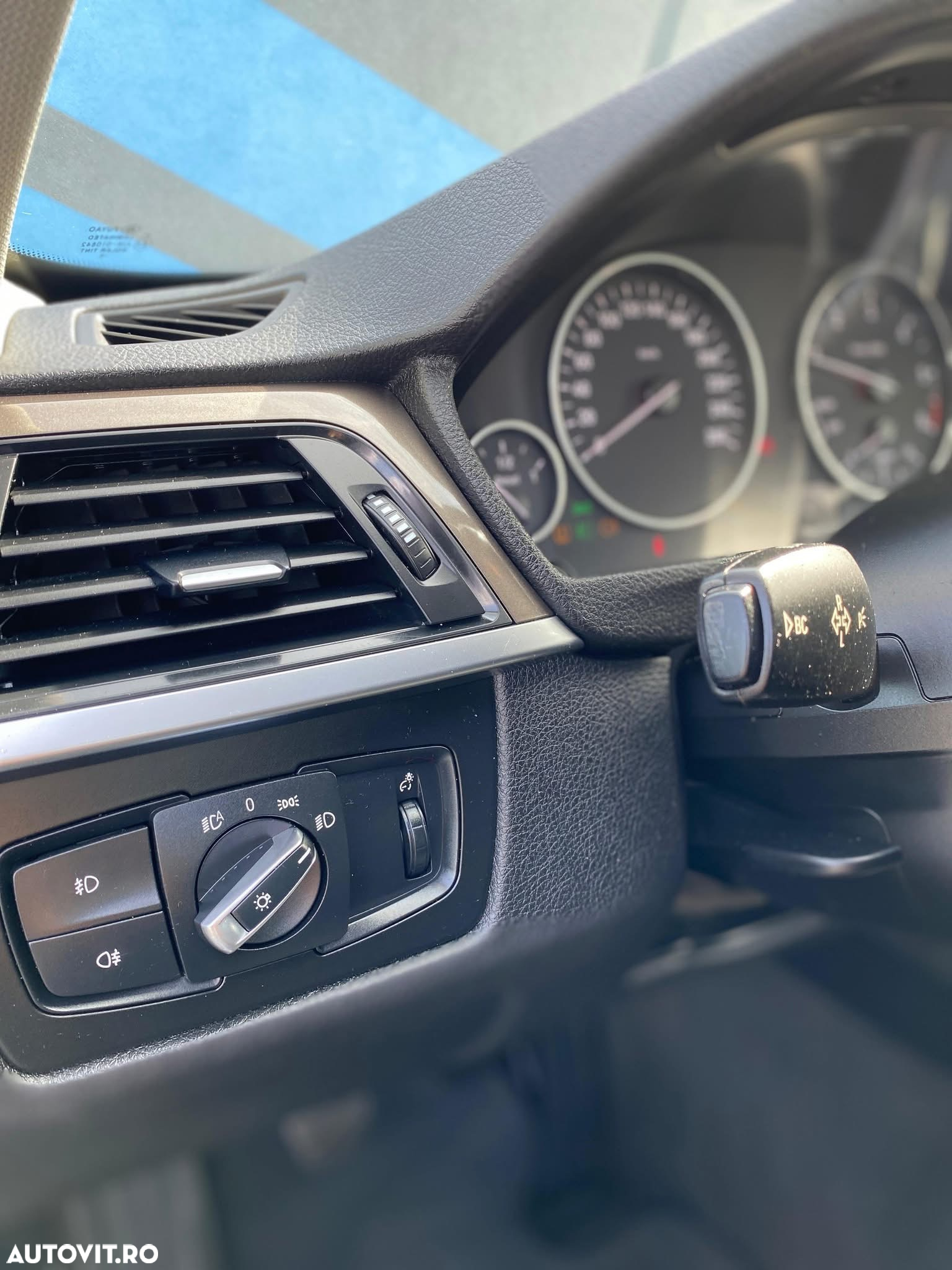BMW Seria 3 318d - 9