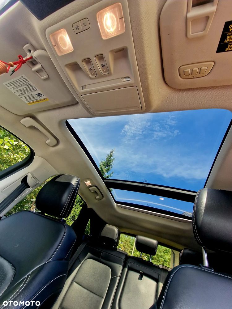 Ford Escape 2.0 EcoBoost AWD Titanium - 28