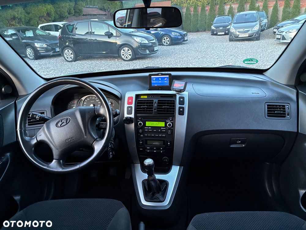 Hyundai Tucson 2.0 2WD GLS Navi - 13