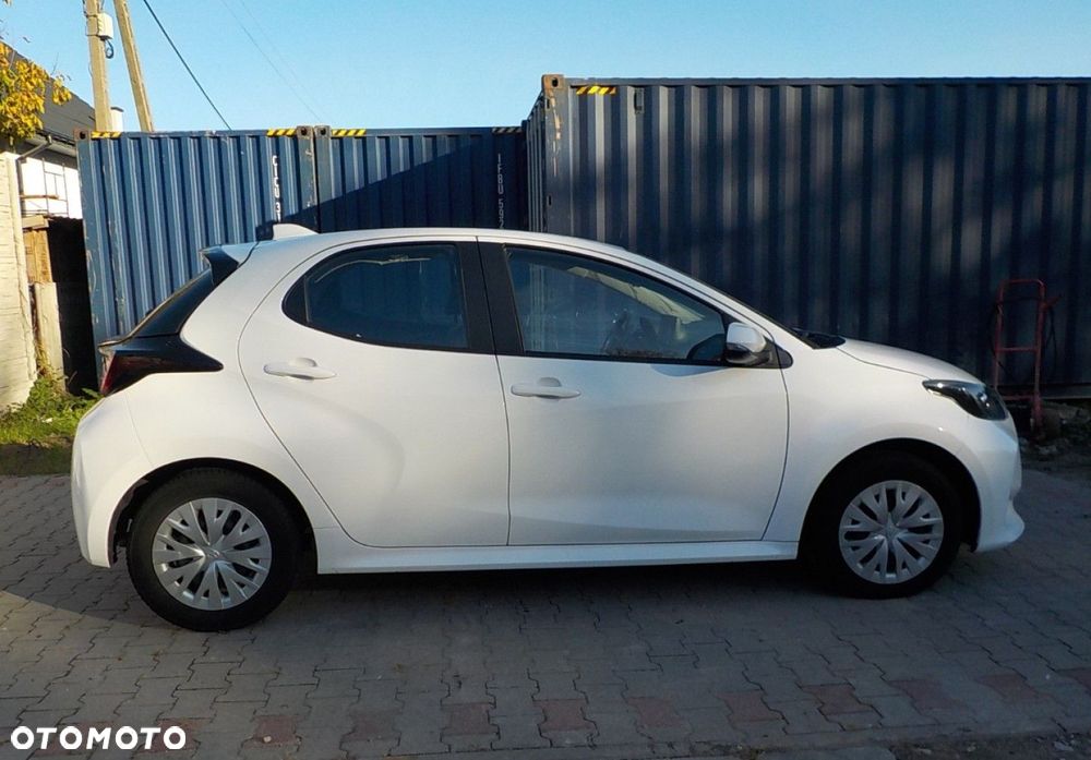 Toyota Yaris - 11