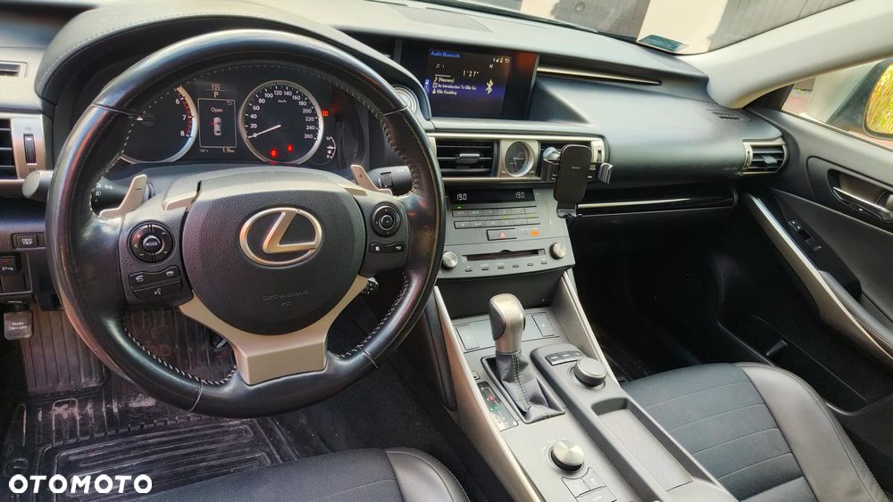 Lexus IS 200t Comfort - 12