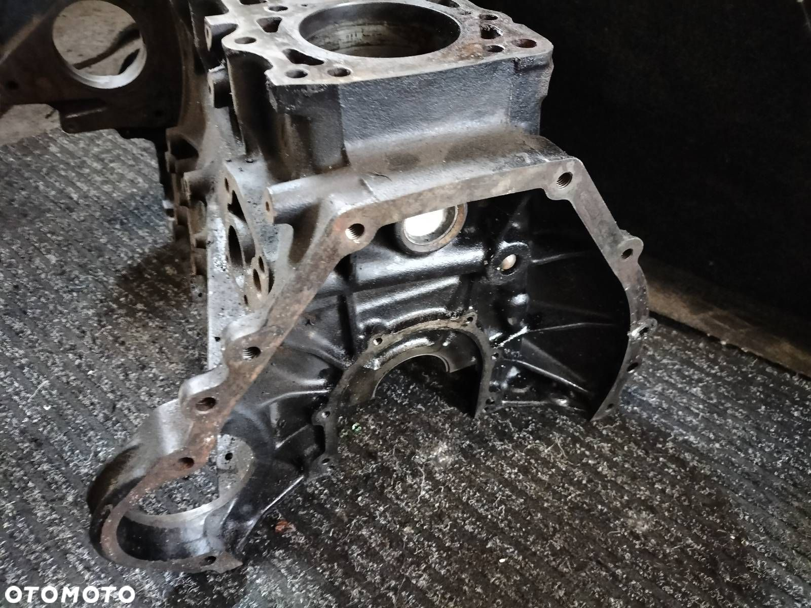 BLOK SILNIKA MERCEDES W201 190 2.0 D 601912 - 6