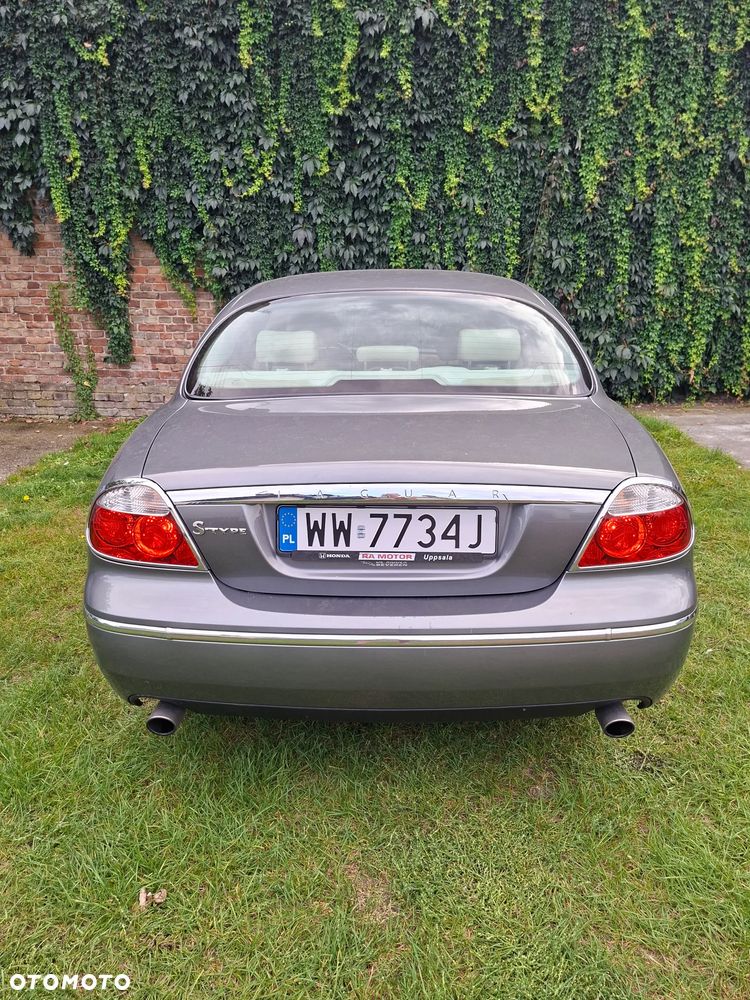 Jaguar S-Type 2.5 V6 - 14