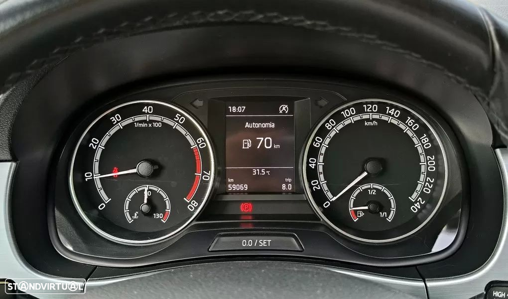 Skoda Fabia 1.0 TSI Style - 4