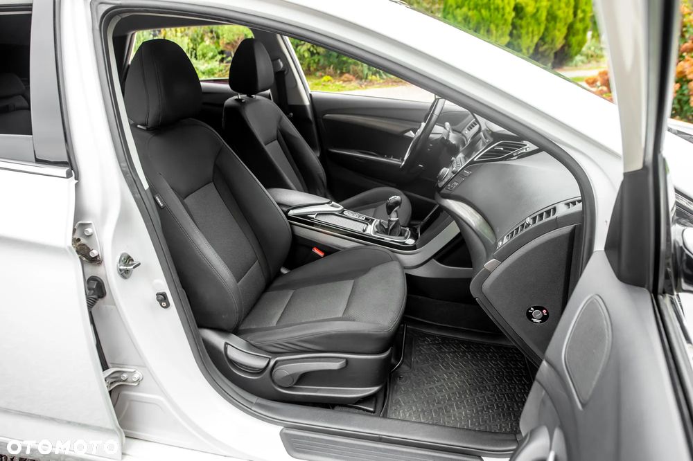 Hyundai i40 Kombi 1.7 CRDi Premium - 19