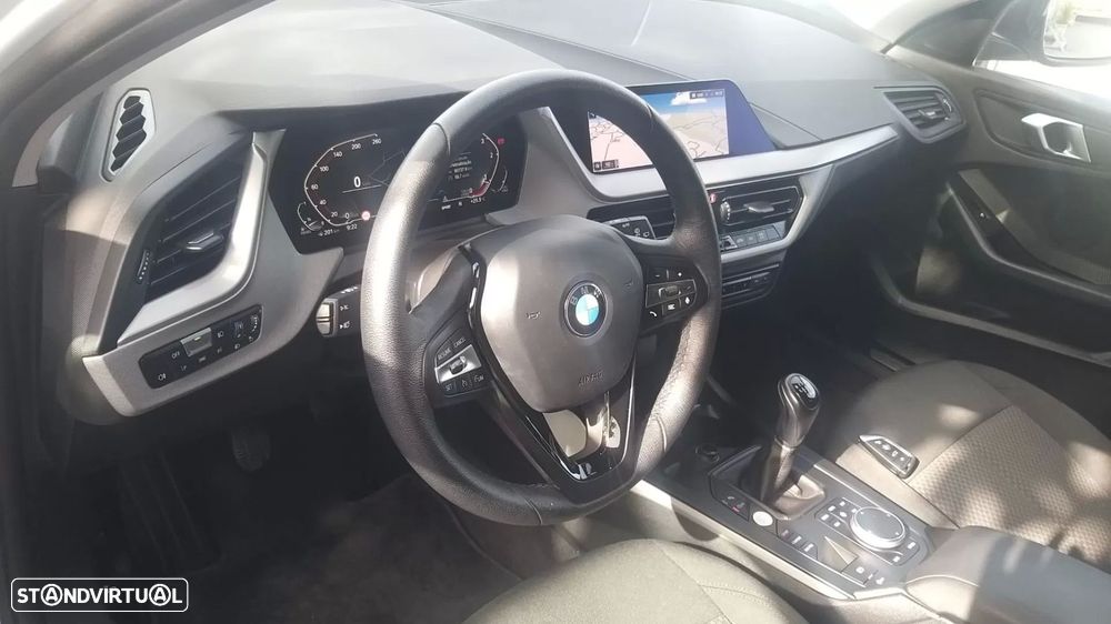 BMW 116 d Pack Essence - 16