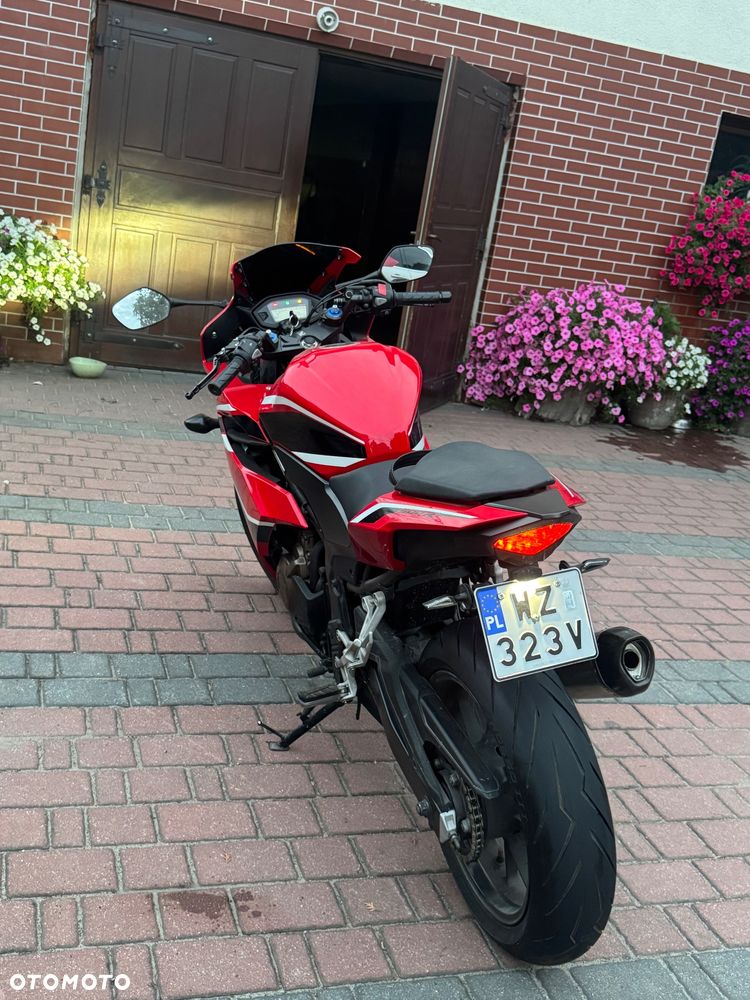 Honda CBR - 3