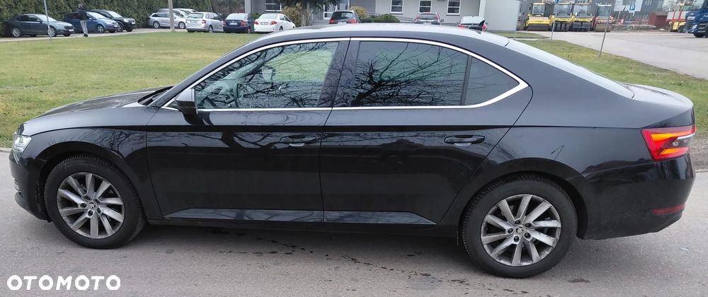 Skoda Superb 2.0 TDI Style DSG - 15