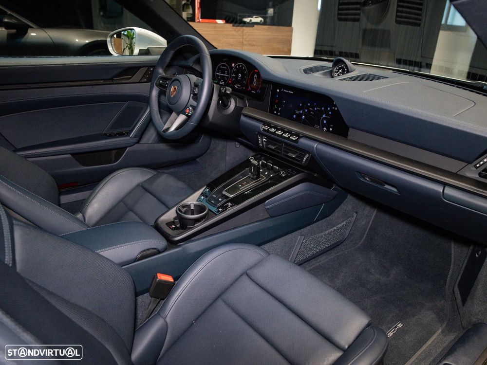 Porsche 911 (992) Carrera 4S PDK - 39