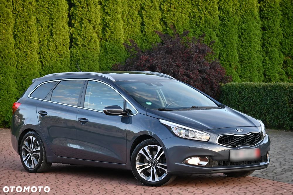 Kia Ceed 1.6 GDI DCT Platinum Edition - 11