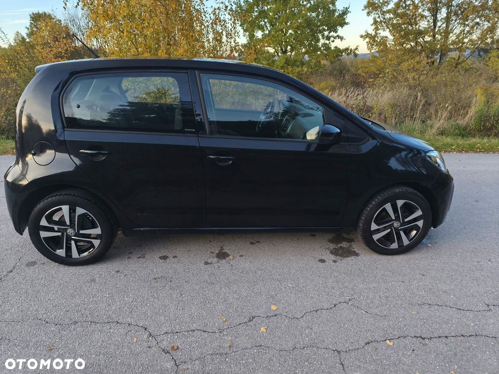Volkswagen up! IQ.DRIVE - 2
