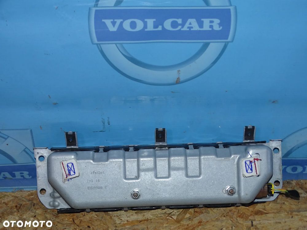 PODUSZKA KOLANOWA VOLVO XC40 ORYGINAŁ 2018-2023 - 2