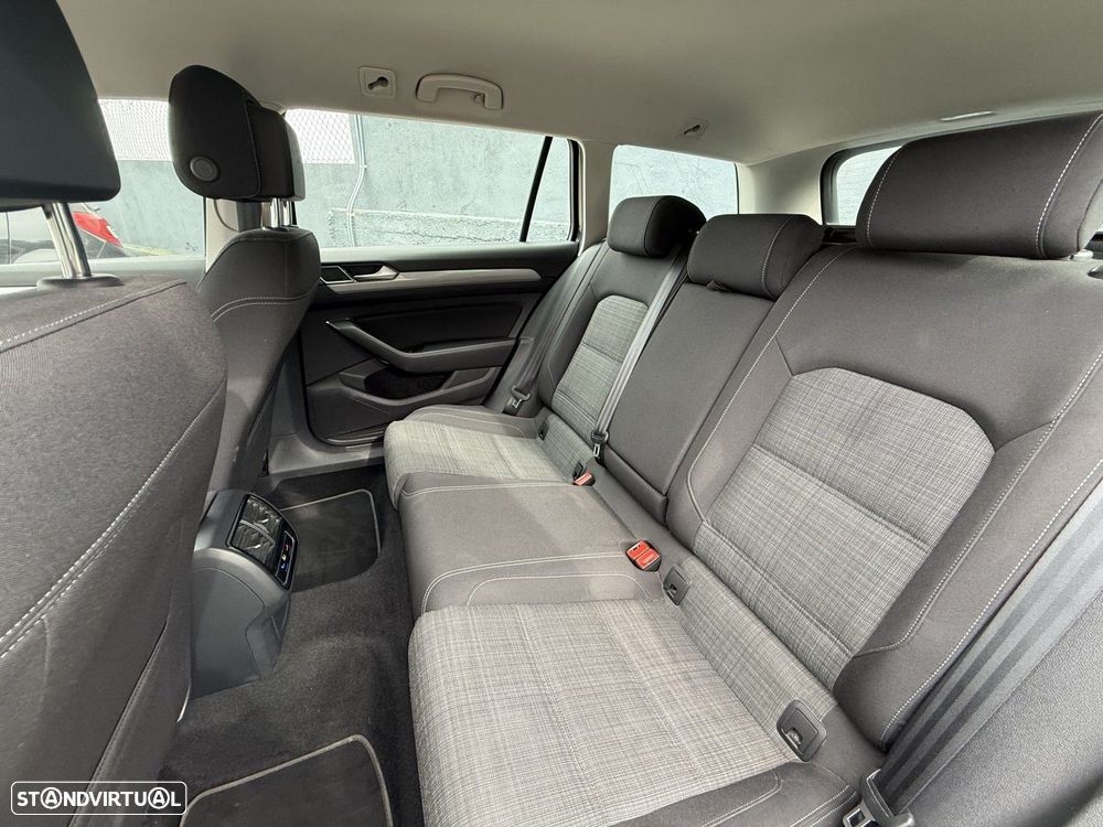 VW Passat Variant 2.0 TDi Business DSG - 3