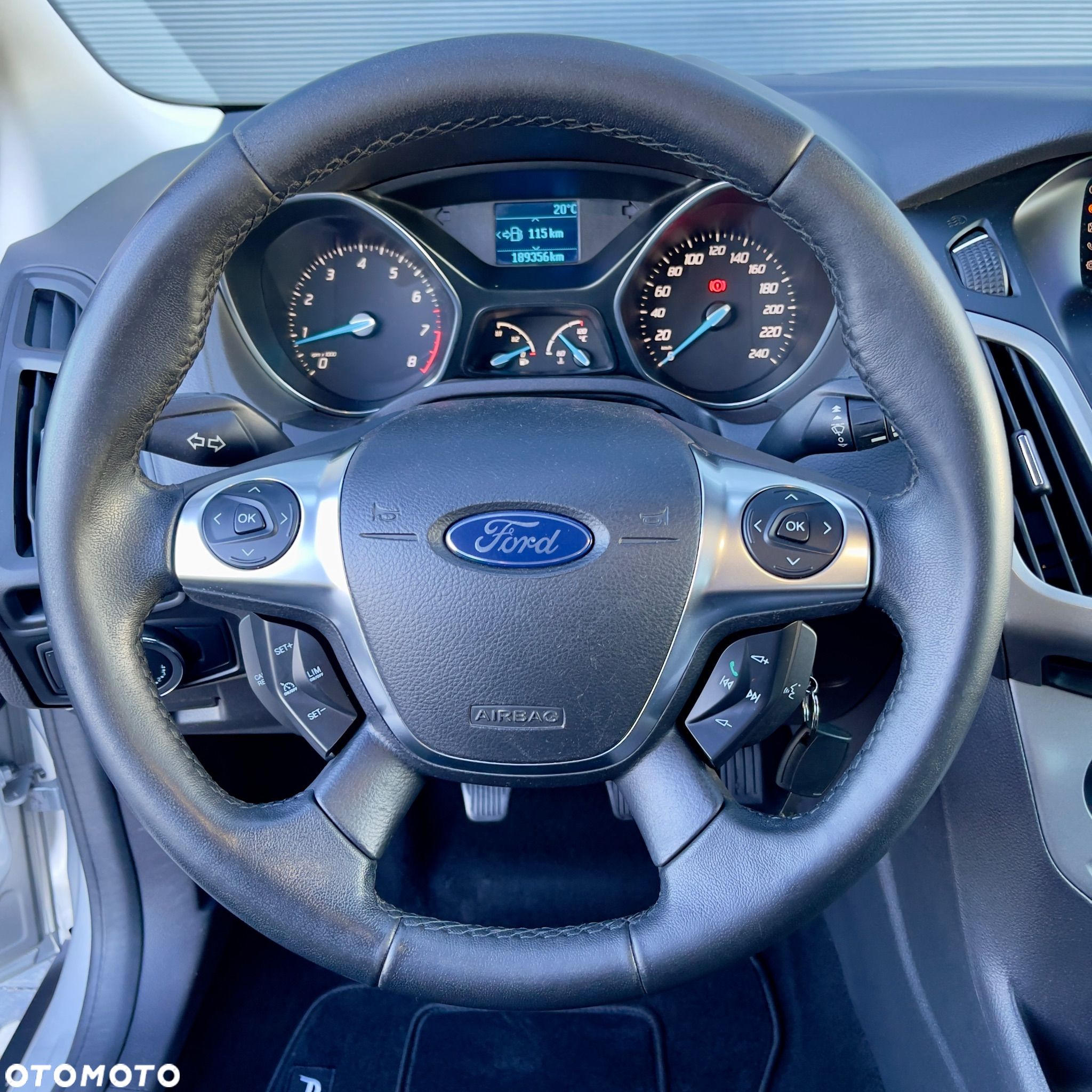 Ford Focus 1.6 Titanium - 12