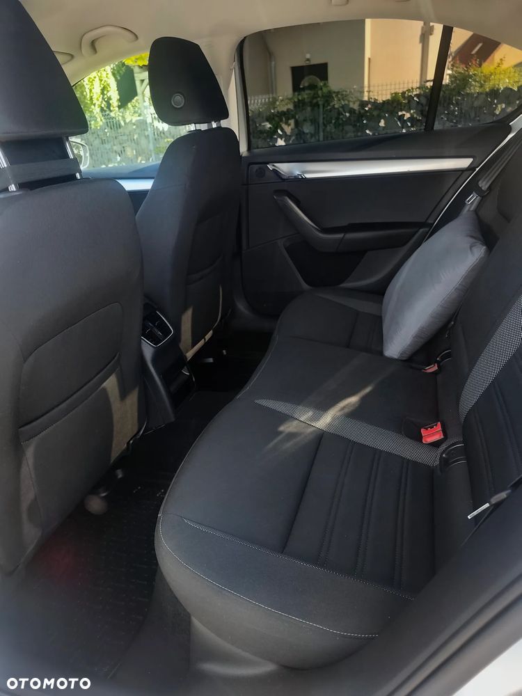 Skoda Octavia 1.6 TDI Ambition - 9