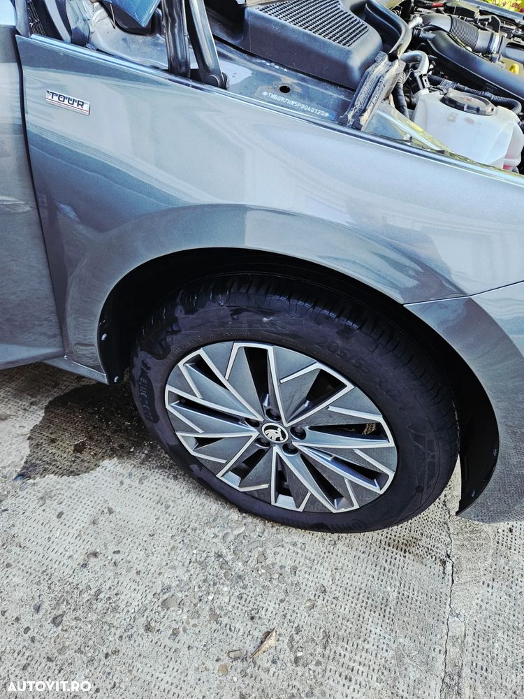 Skoda Kamiq 1.0 TSI Tour - 9