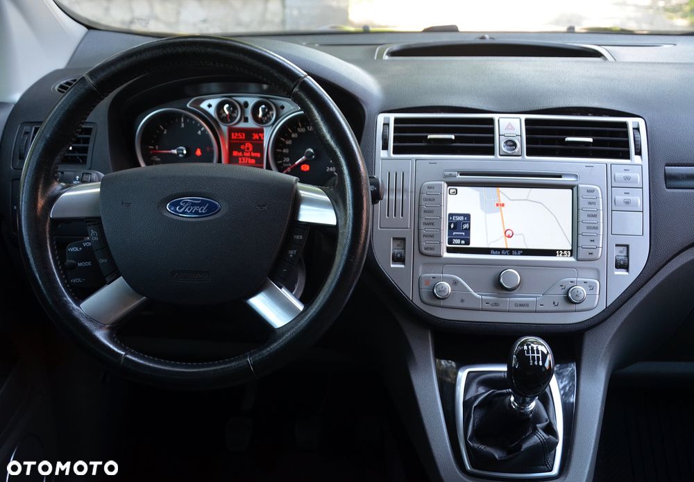 Ford Kuga 2.0 TDCi 2x4 Titanium - 13