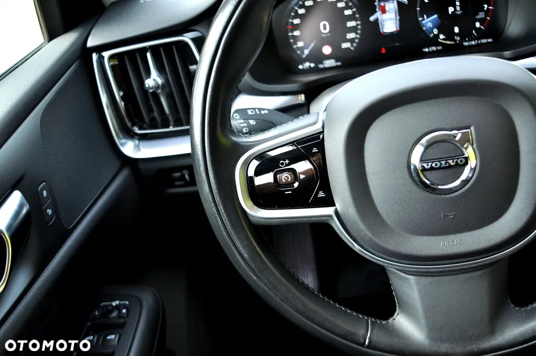 Volvo V60 B3 B Geartronic RDesign - 26