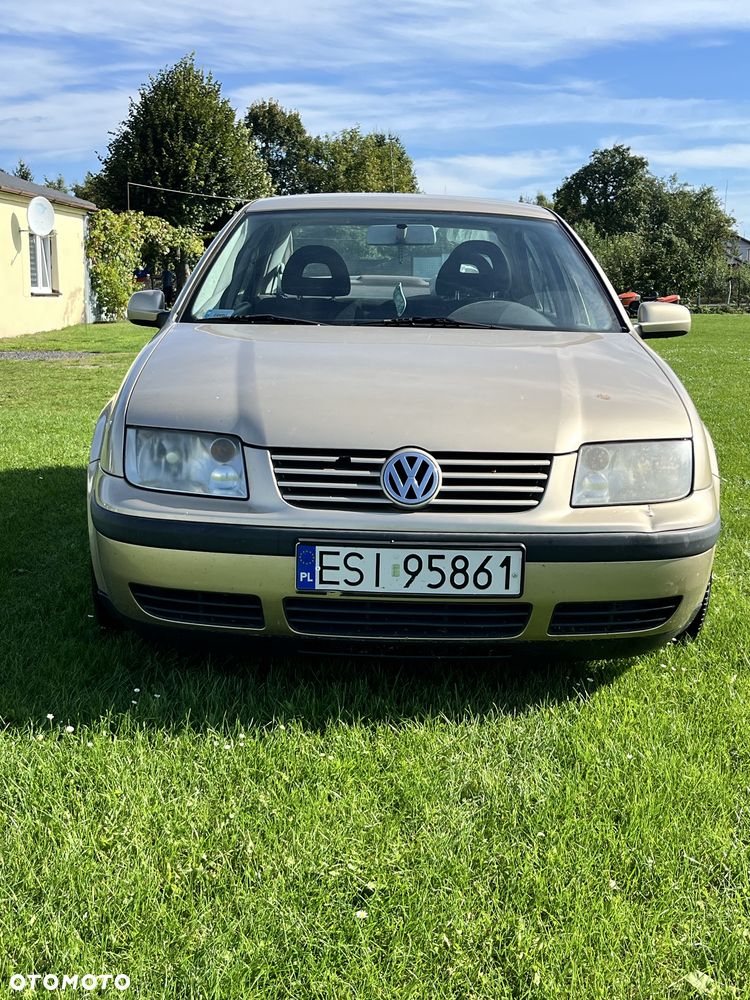 Volkswagen Bora - 1