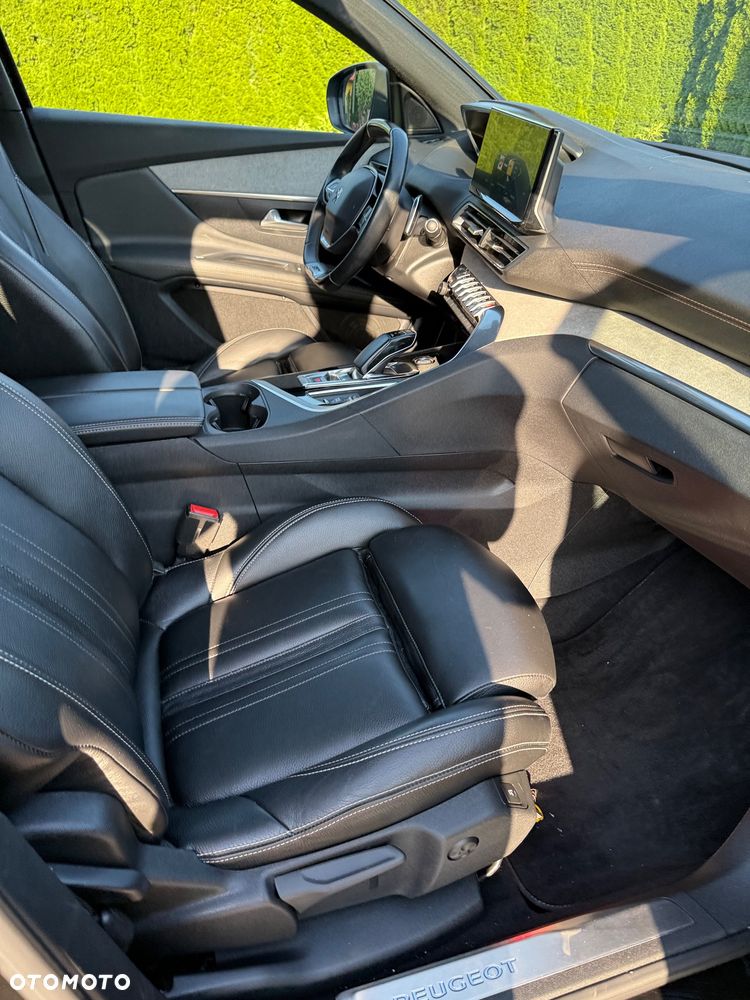 Peugeot 3008 Hybrid4 300 e-EAT8 GT Pack - 39