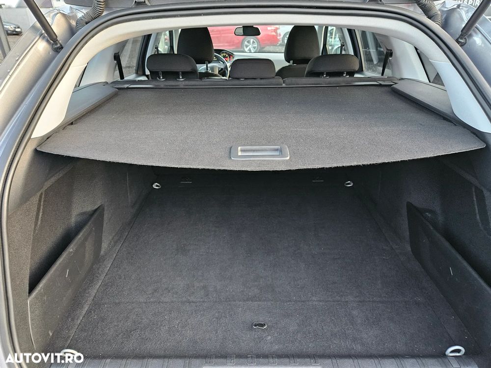 Peugeot 308 SW BlueHDi 120 EAT6 Stop & Start Active - 13