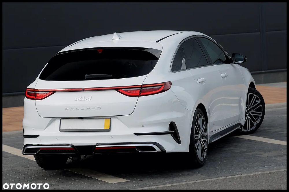 Kia ProCeed 1.5 T-GDI DCT7 OPF GT LINE - 11