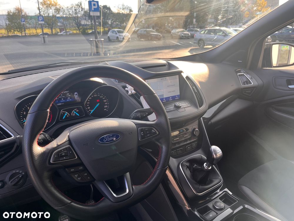 Ford Kuga 1.5 EcoBoost FWD ST-Line X - 8