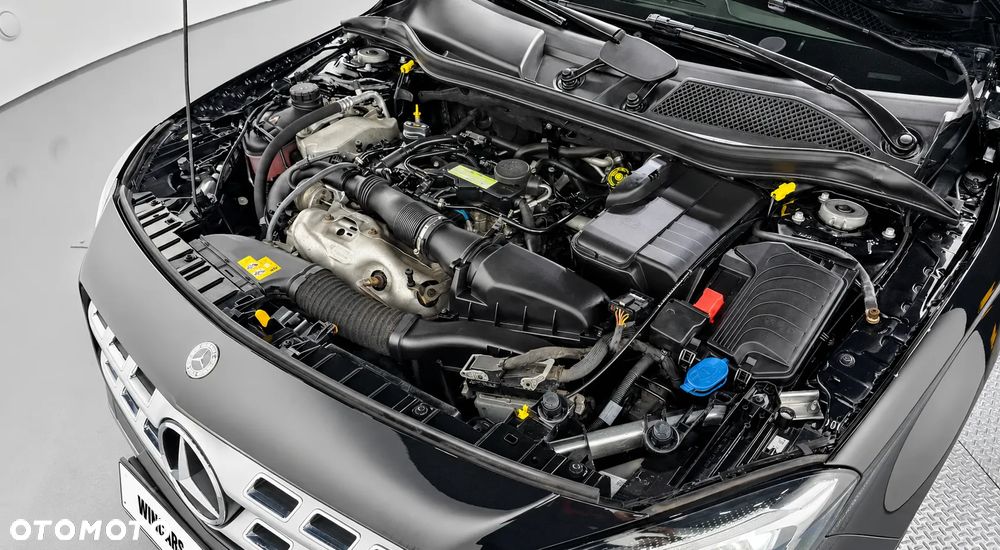 Mercedes-Benz GLA 250 7G-DCT - 16