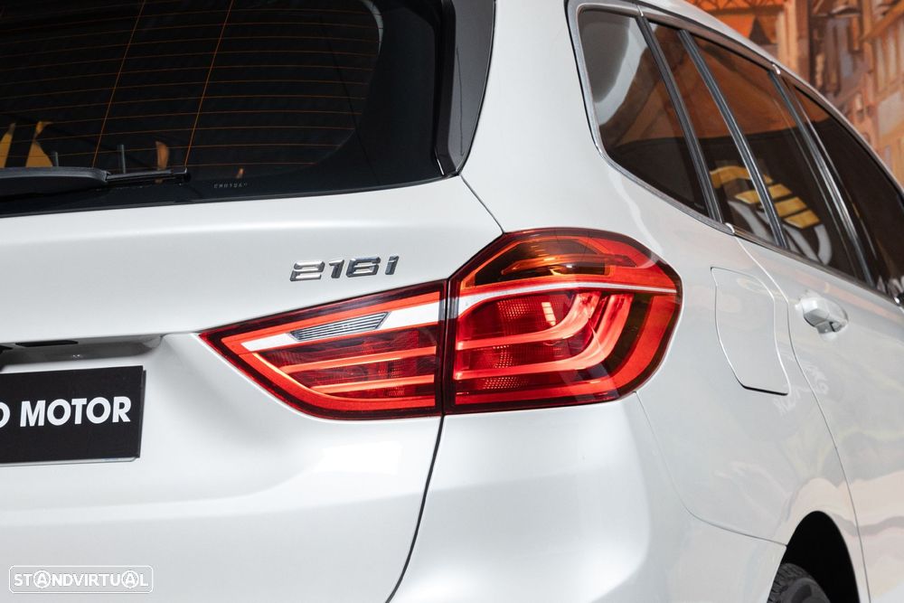BMW 216 Gran Tourer i 7L Line Luxury - 8