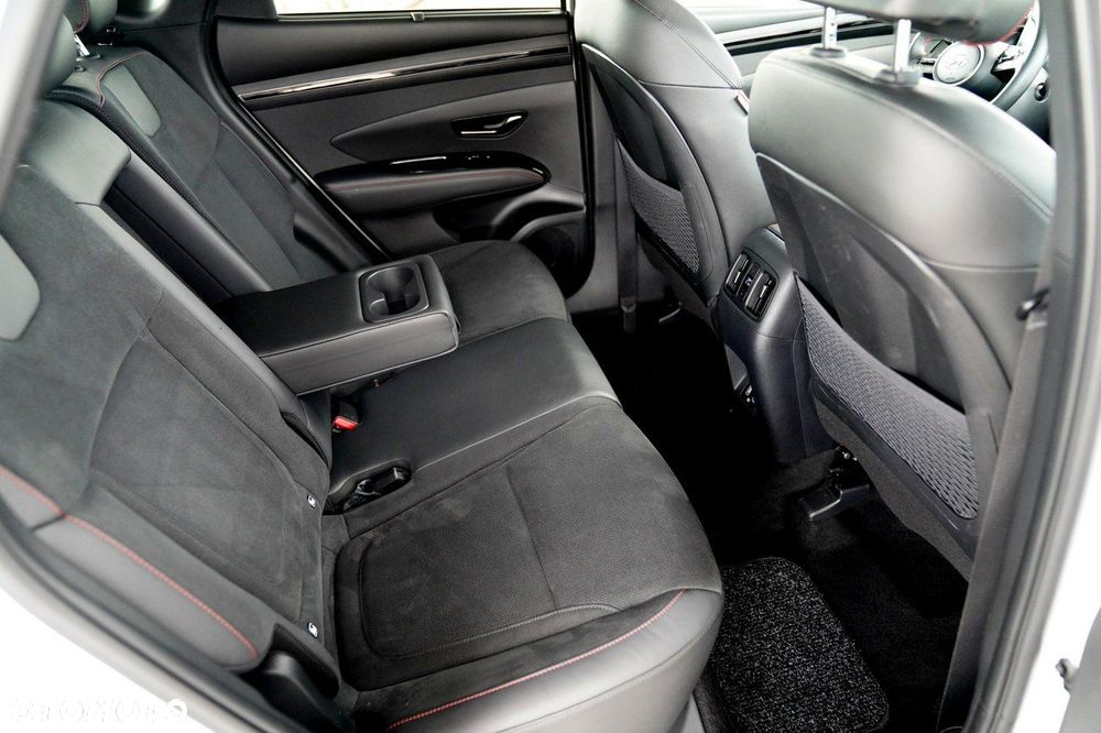 Hyundai Tucson 1.6 CRDi 48V-Hybrid 2WD DCT N Line - 27