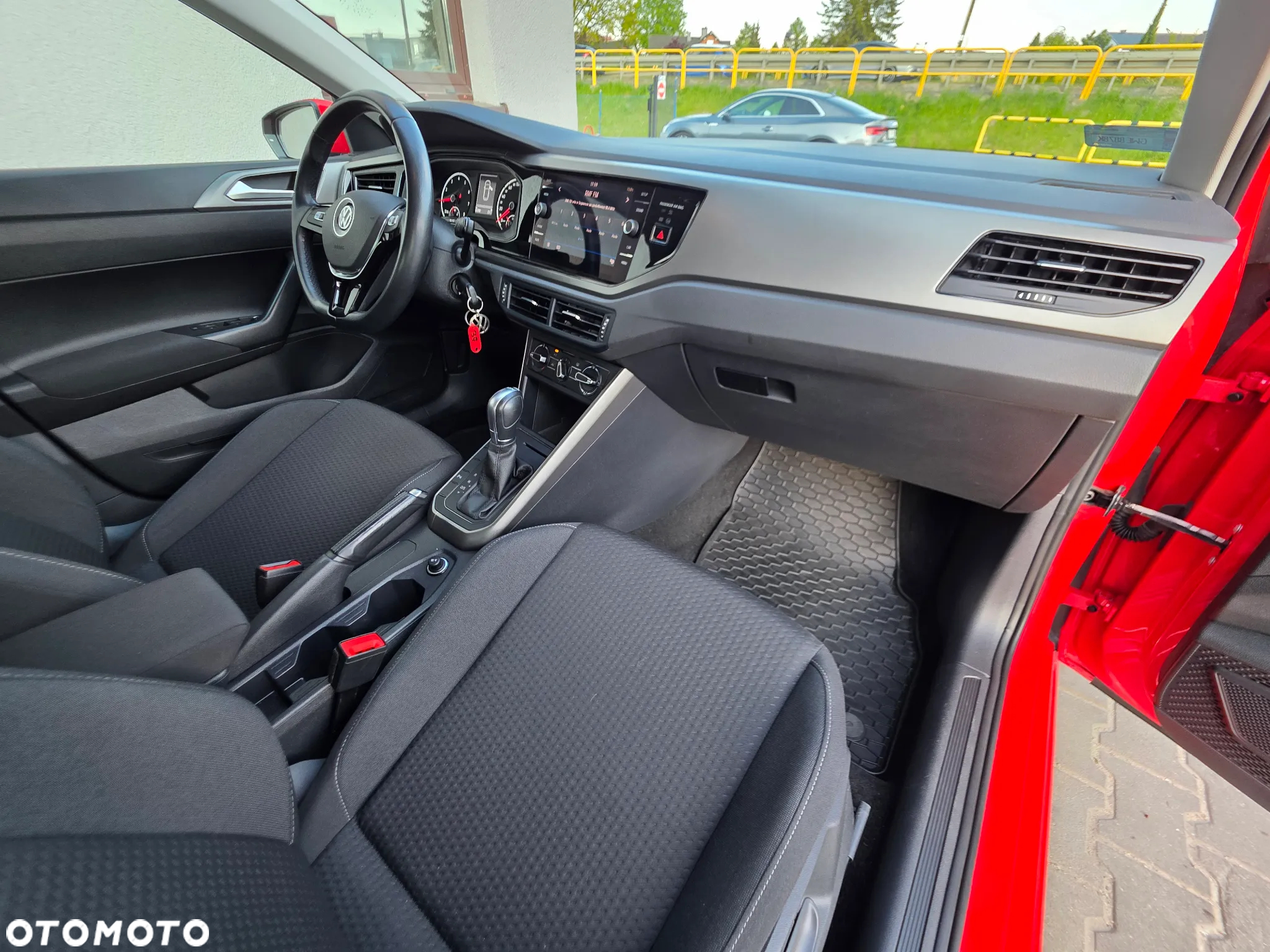 Volkswagen Polo 1.0 TSI Comfortline DSG - 11