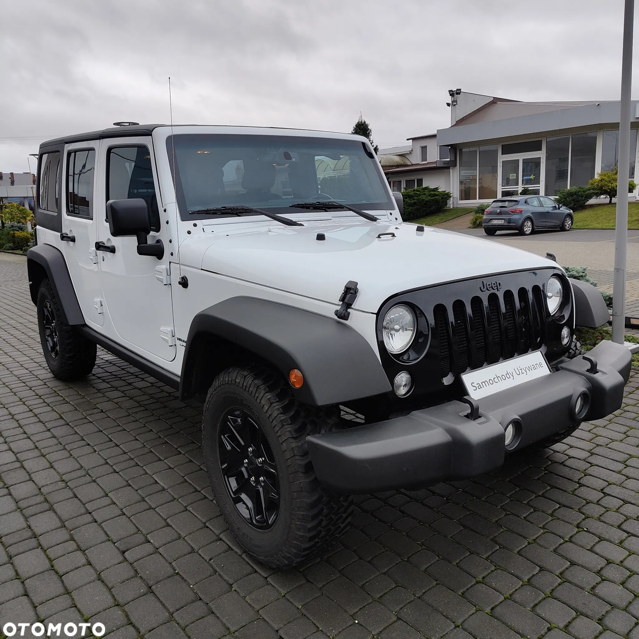 Jeep Wrangler - 11