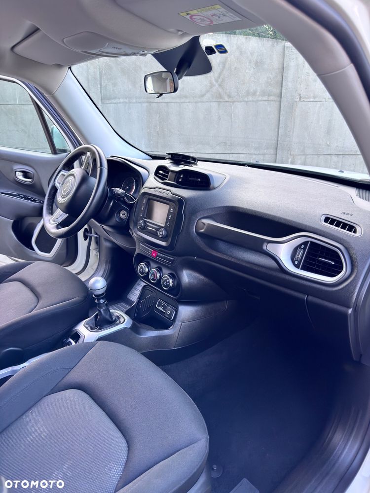 Jeep Renegade - 11