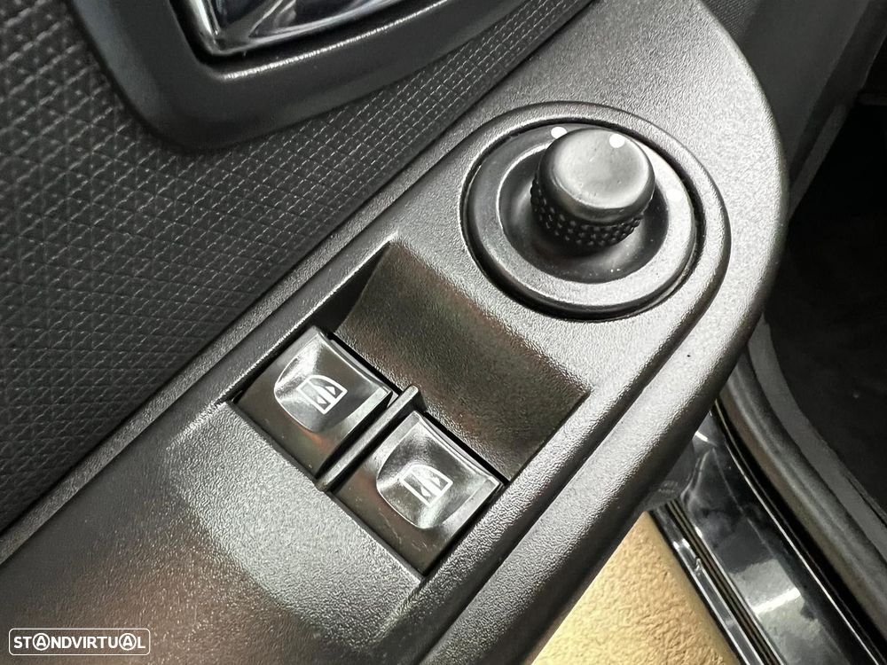 Renault Clio 1.5 dCi Business - 36