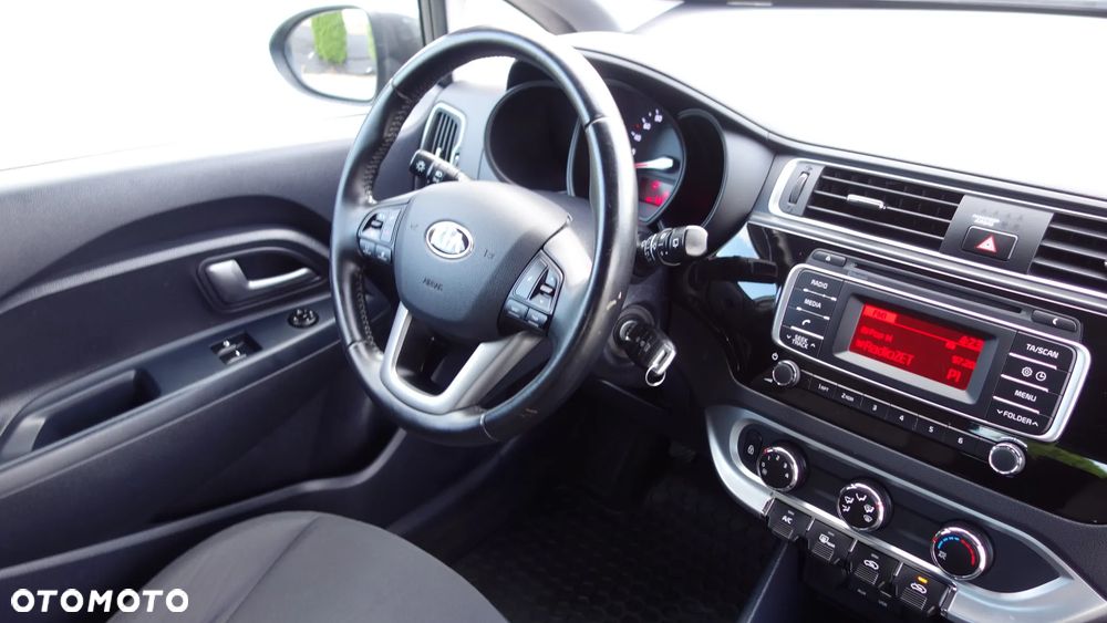 Kia Rio 1.2 Business Line - 25