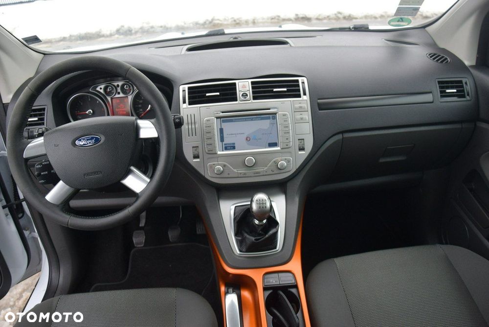 Ford Kuga 2.0 TDCi 4WD Titanium - 25