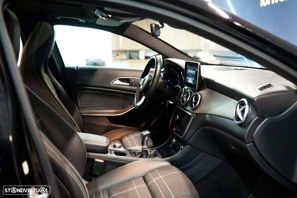 Mercedes-Benz GLA 180 CDI Urban - 13