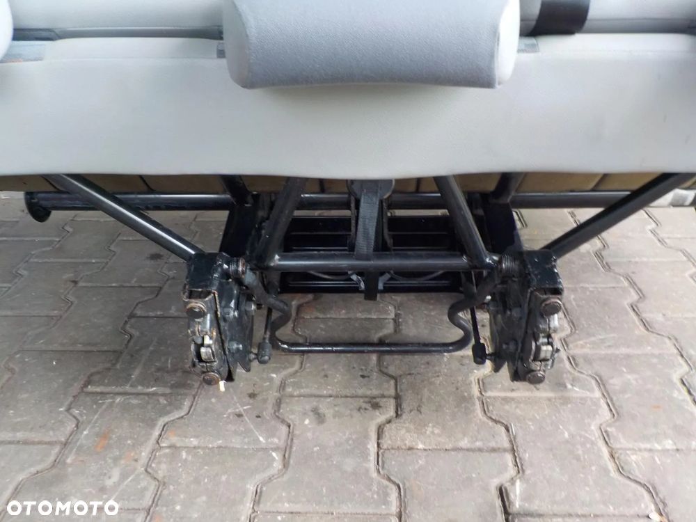 VW T5 T6 FOTEL POTRÓJNY TRÓJKA KANAPA ŁAWKA TYŁ TYLNA PALACE - 5
