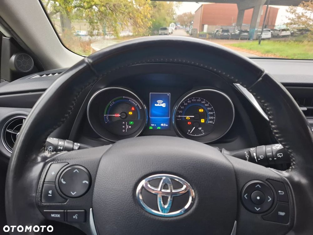 Toyota Auris 1.8 HSD Luna - 24